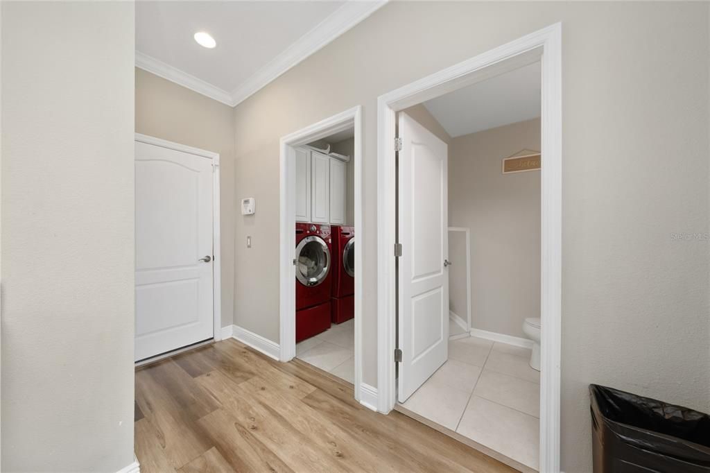 For Sale: $499,900 (3 beds, 2 baths, 2190 Square Feet)