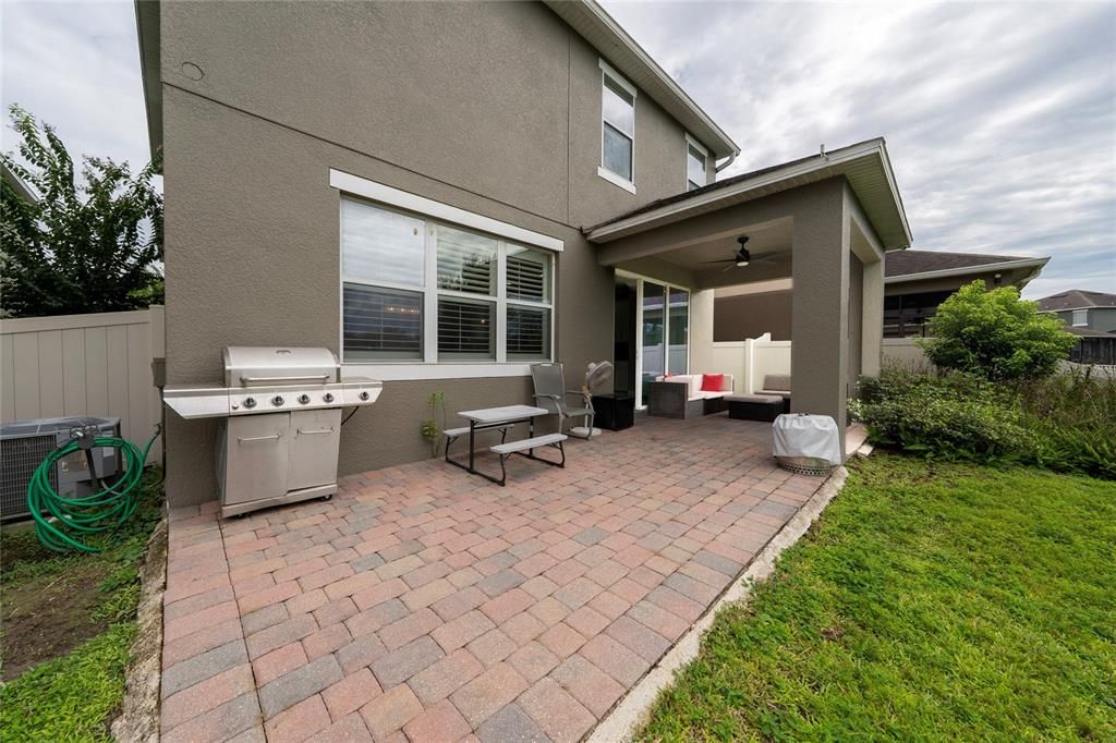 For Sale: $499,900 (3 beds, 2 baths, 2190 Square Feet)