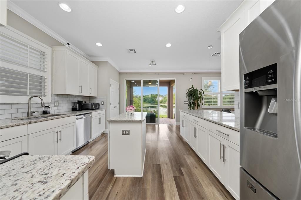 For Sale: $499,900 (3 beds, 2 baths, 2190 Square Feet)
