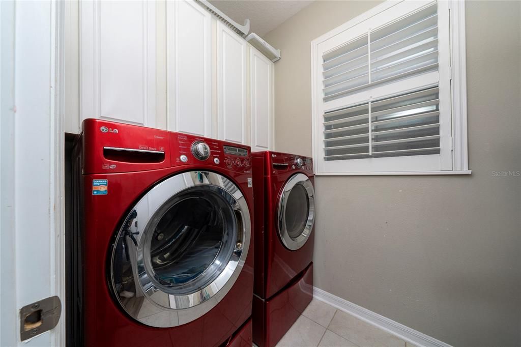 For Sale: $499,900 (3 beds, 2 baths, 2190 Square Feet)