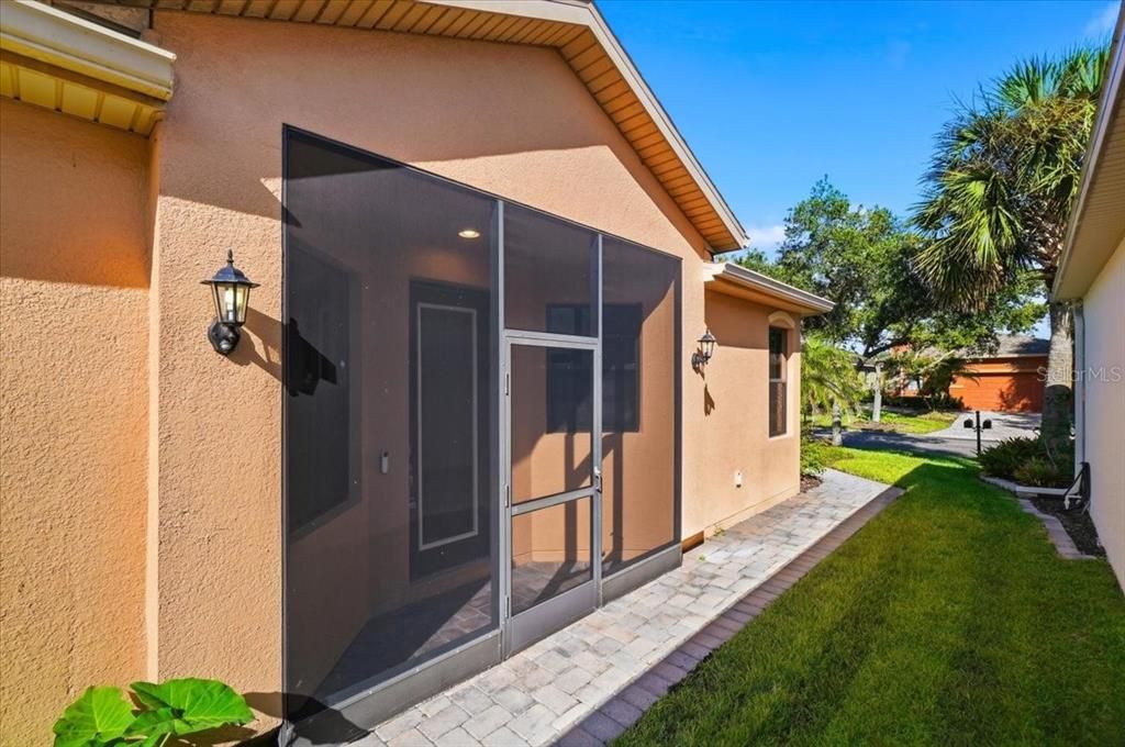 На продажу: $199,500 (2 спален, 2 ванн, 1495 Квадратных фут)