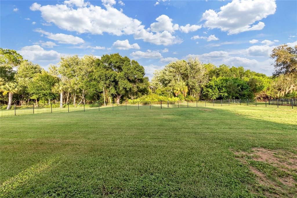 En Venta: $699,000 (3 camas, 3 baños, 2567 Pies cuadrados)