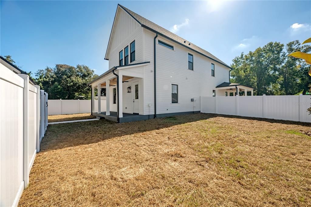 En Renta: $4,500 (4 camas, 3 baños, 2485 Pies cuadrados)