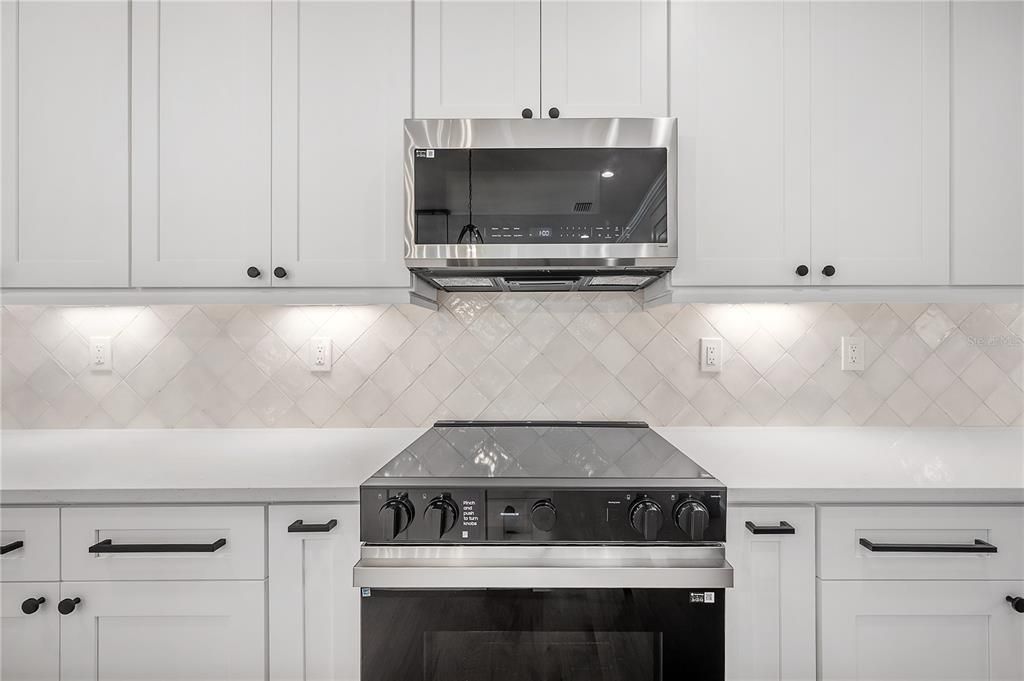 En Renta: $4,500 (4 camas, 3 baños, 2485 Pies cuadrados)