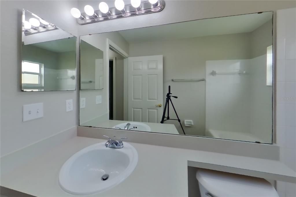 В аренду: $1,799 (3 спален, 2 ванн, 1128 Квадратных фут)