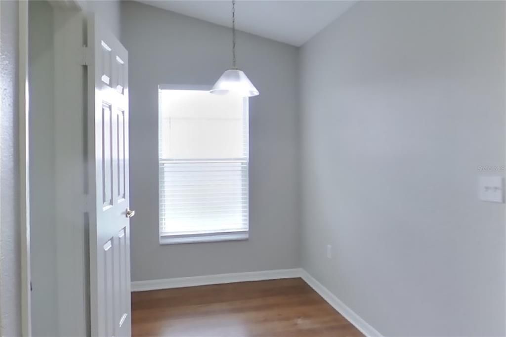 В аренду: $1,799 (3 спален, 2 ванн, 1128 Квадратных фут)