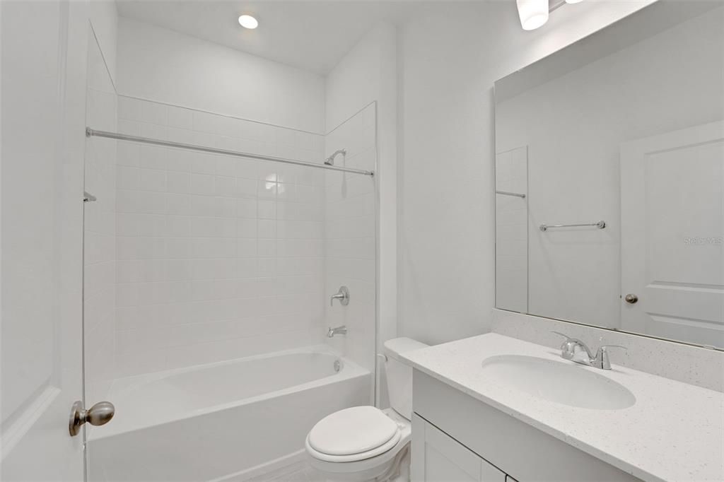 En Venta: $274,990 (3 camas, 2 baños, 1407 Pies cuadrados)