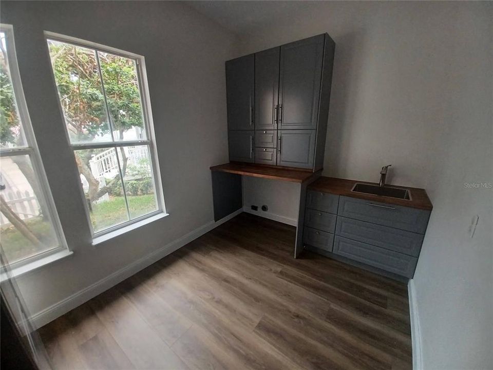 На продажу: $855,000 (4 спален, 3 ванн, 1980 Квадратных фут)