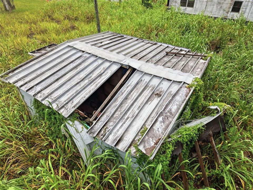 На продажу: $105,000 (3 спален, 2 ванн, 1048 Квадратных фут)