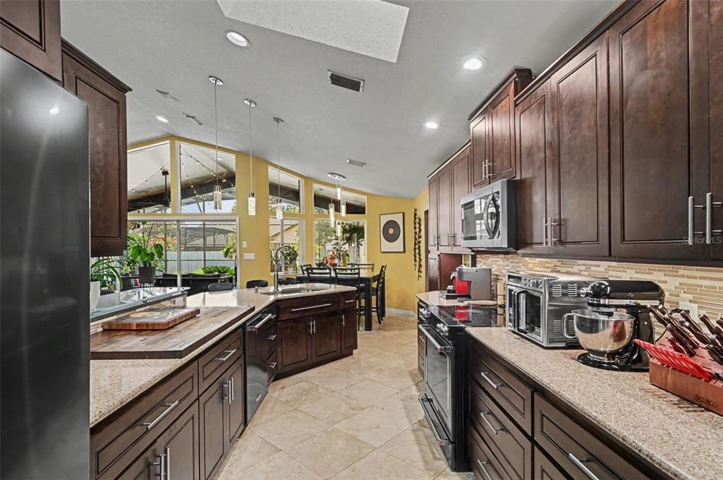 En Venta: $759,000 (5 camas, 3 baños, 2959 Pies cuadrados)