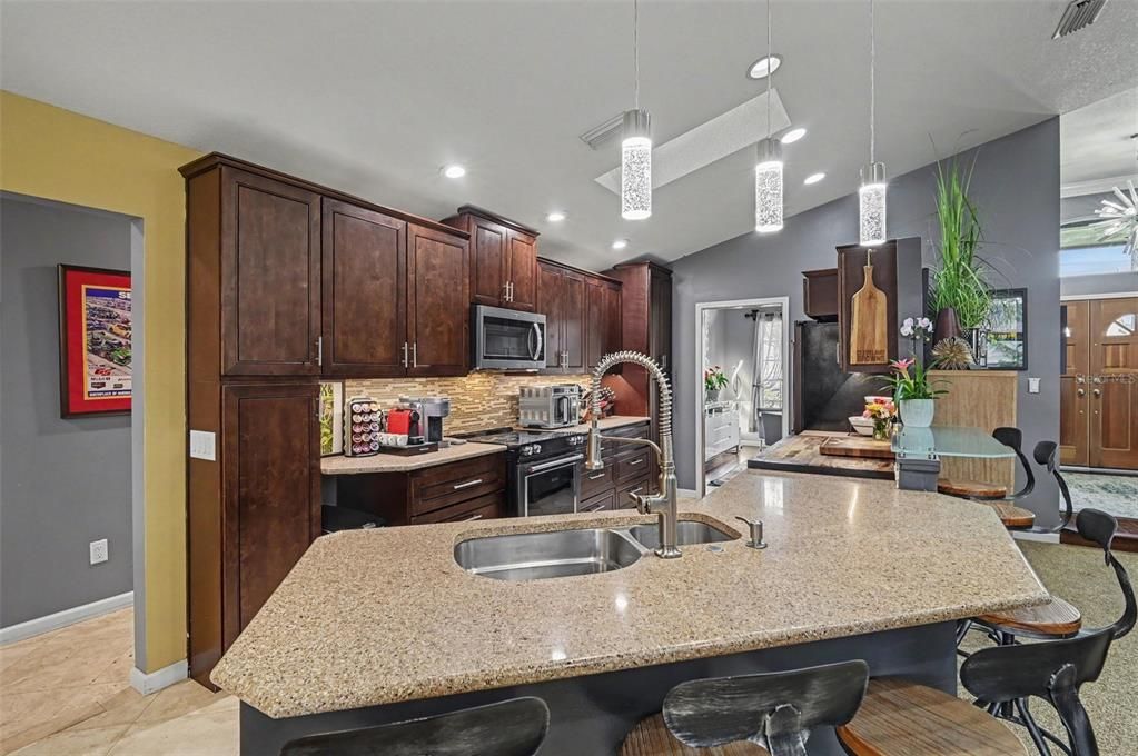 En Venta: $759,000 (5 camas, 3 baños, 2959 Pies cuadrados)