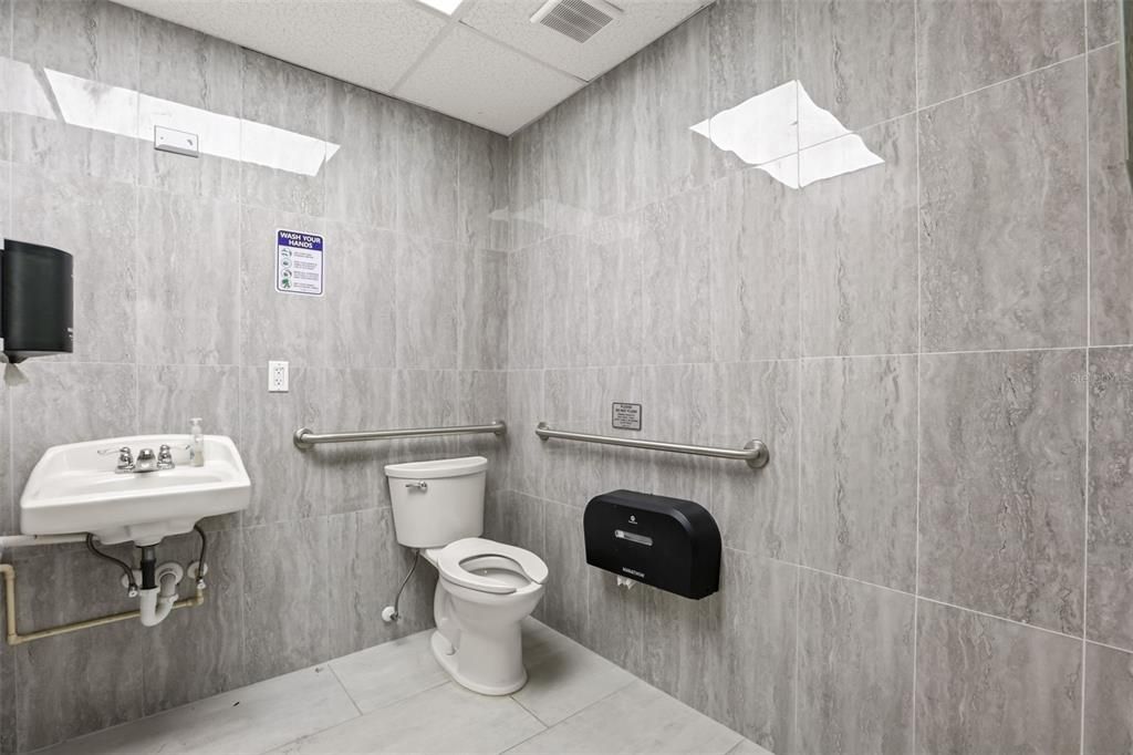 For Sale: $1,100,000 (0 beds, 0 baths, 4665 Square Feet)