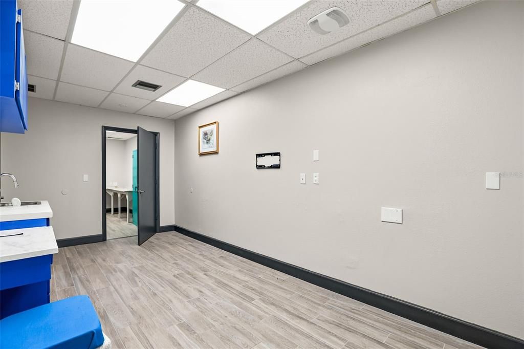 For Sale: $1,100,000 (0 beds, 0 baths, 4665 Square Feet)