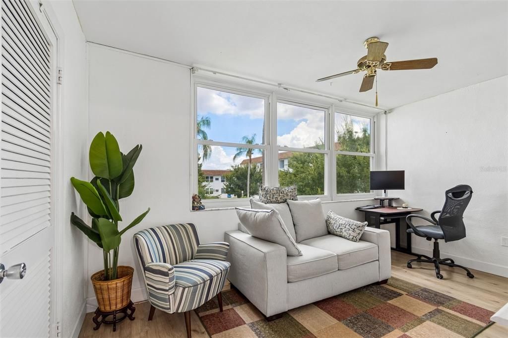 En Venta: $112,000 (2 camas, 2 baños, 1030 Pies cuadrados)