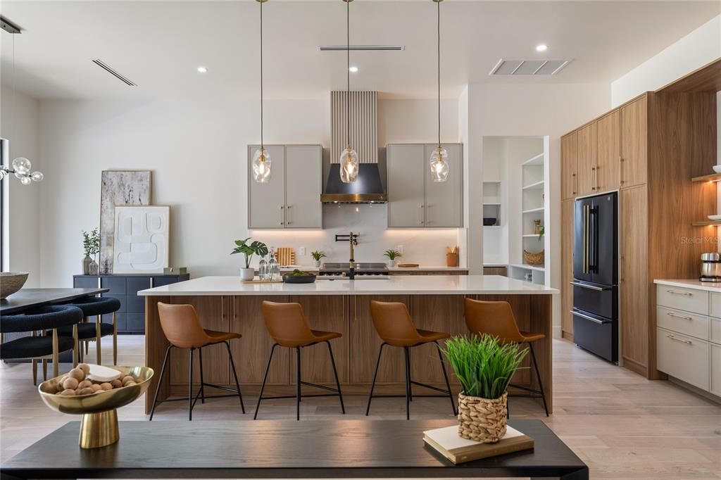 En Venta: $2,099,990 (4 camas, 3 baños, 3330 Pies cuadrados)