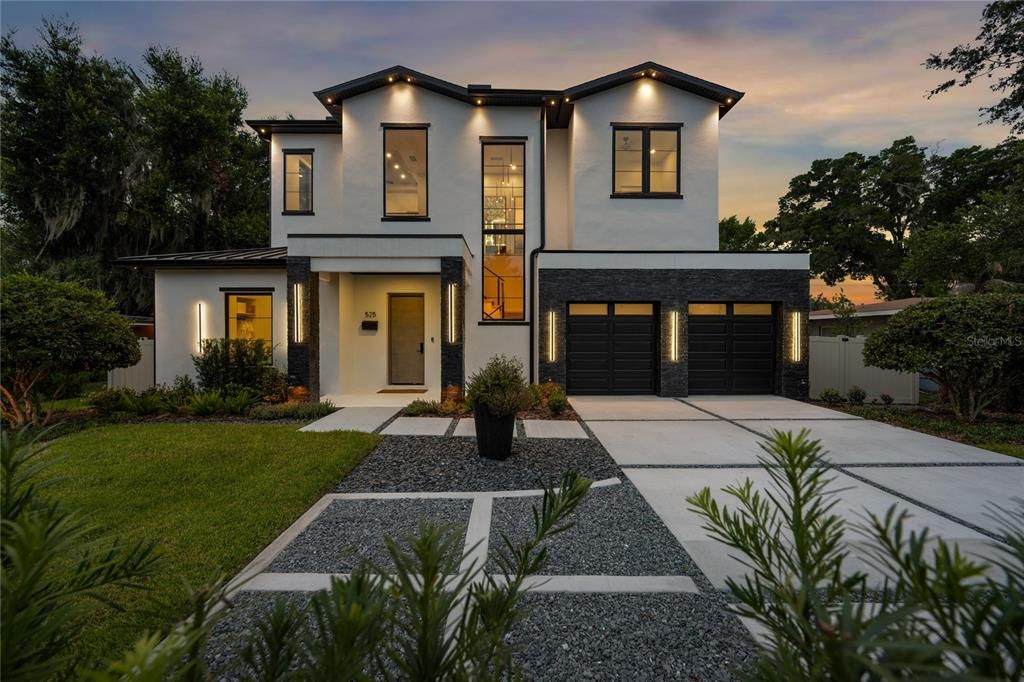 En Venta: $2,099,990 (4 camas, 3 baños, 3330 Pies cuadrados)