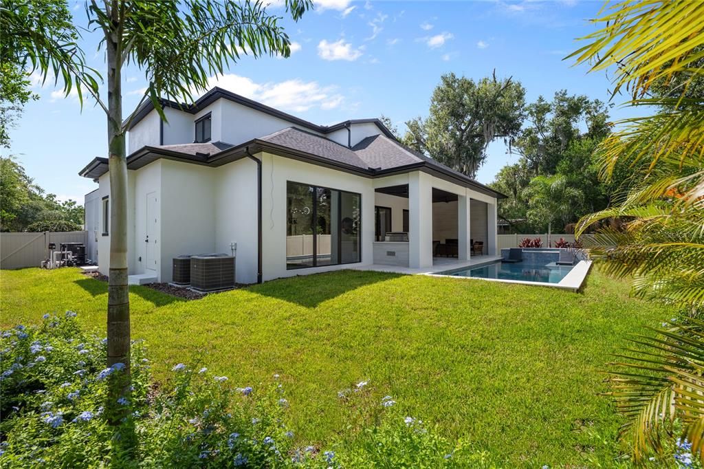 En Venta: $2,099,990 (4 camas, 3 baños, 3330 Pies cuadrados)