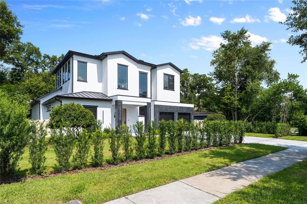 En Venta: $2,099,990 (4 camas, 3 baños, 3330 Pies cuadrados)