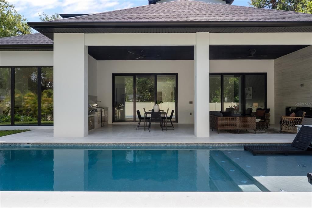 En Venta: $2,099,990 (4 camas, 3 baños, 3330 Pies cuadrados)