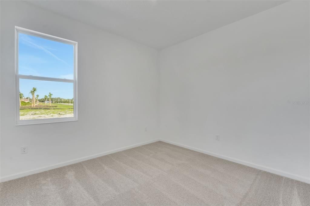 En Venta: $319,990 (4 camas, 3 baños, 2110 Pies cuadrados)