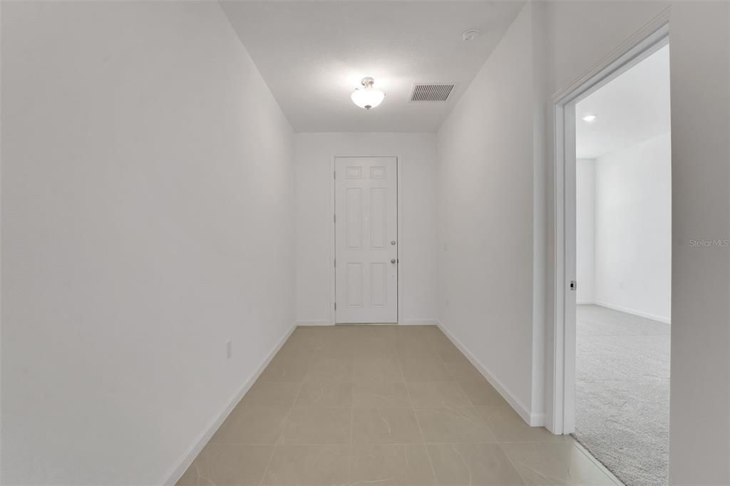 En Venta: $319,990 (4 camas, 3 baños, 2110 Pies cuadrados)