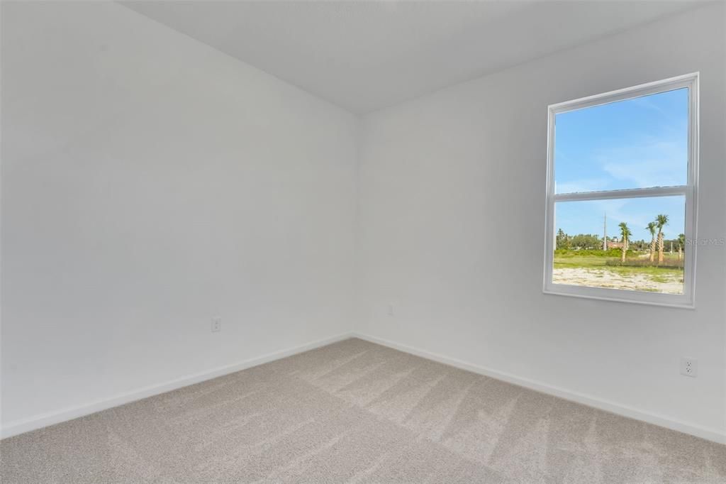 En Venta: $319,990 (4 camas, 3 baños, 2110 Pies cuadrados)