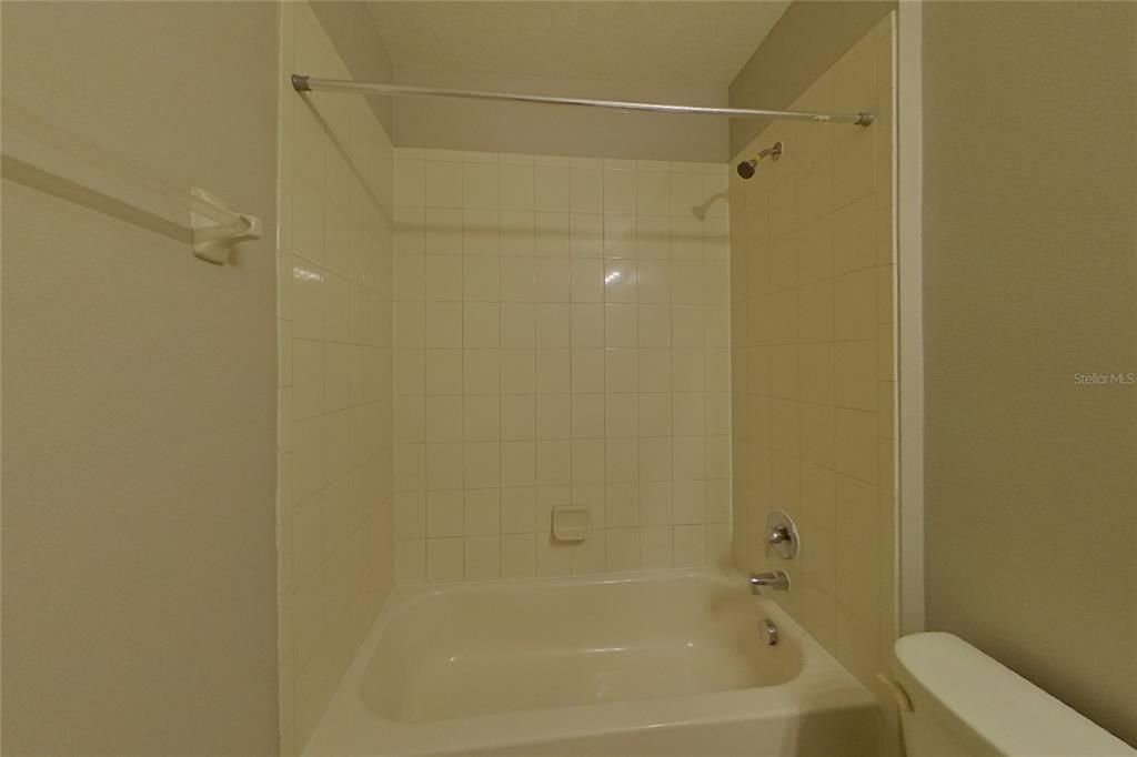 В аренду: $2,399 (4 спален, 2 ванн, 1820 Квадратных фут)