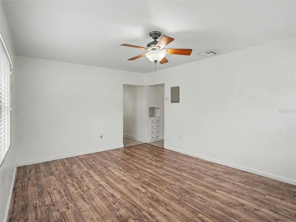 En Venta: $499,000 (3 camas, 1 baños, 950 Pies cuadrados)