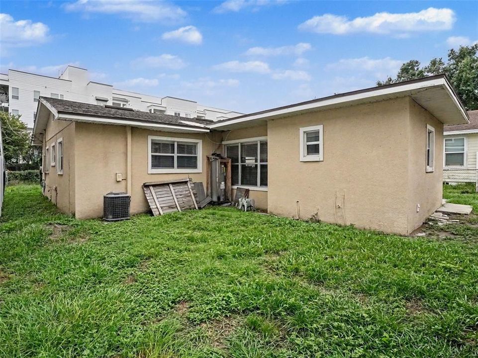 En Venta: $499,000 (3 camas, 1 baños, 950 Pies cuadrados)