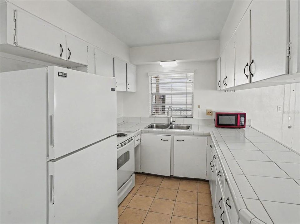En Venta: $499,000 (3 camas, 1 baños, 950 Pies cuadrados)