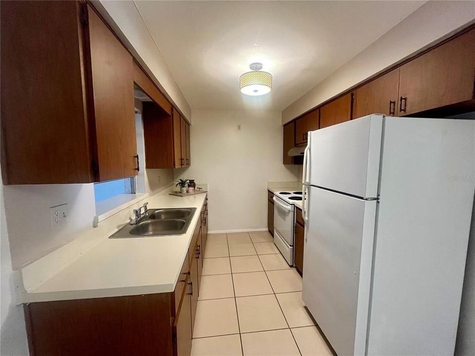 В аренду: $1,995 (3 спален, 2 ванн, 1063 Квадратных фут)
