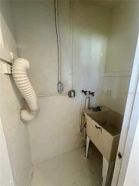 В аренду: $1,995 (3 спален, 2 ванн, 1063 Квадратных фут)