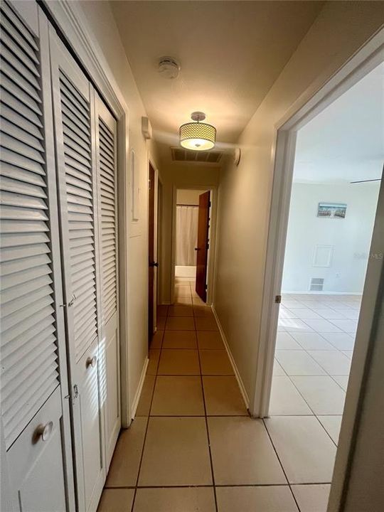 В аренду: $1,995 (3 спален, 2 ванн, 1063 Квадратных фут)