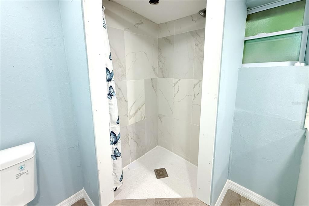 For Sale: $99,990 (3 beds, 2 baths, 1100 Square Feet)