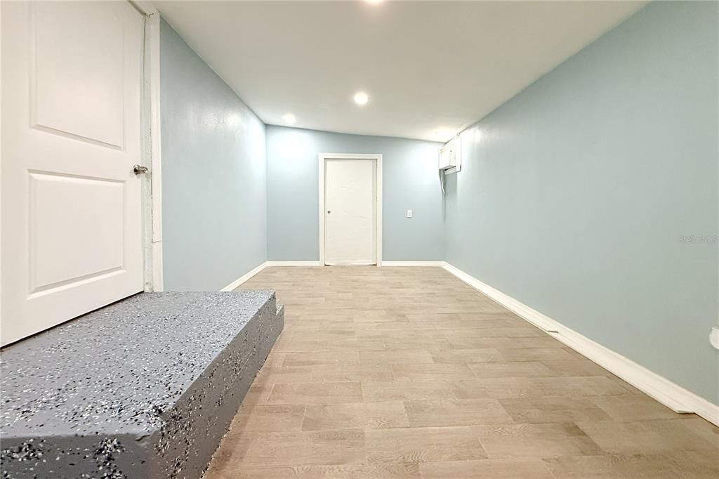 For Sale: $99,990 (3 beds, 2 baths, 1100 Square Feet)