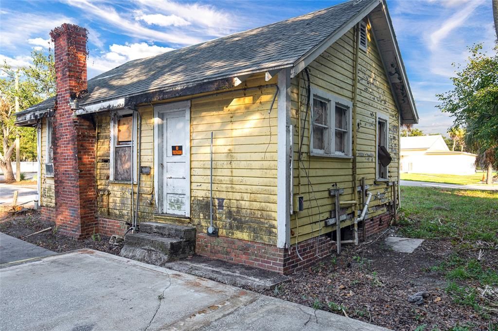 待售: $925,000 (0 贝兹, 0 浴室, 1814 平方英尺)
