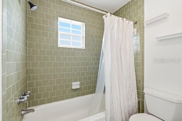 В аренду: $1,700 (2 спален, 2 ванн, 1200 Квадратных фут)