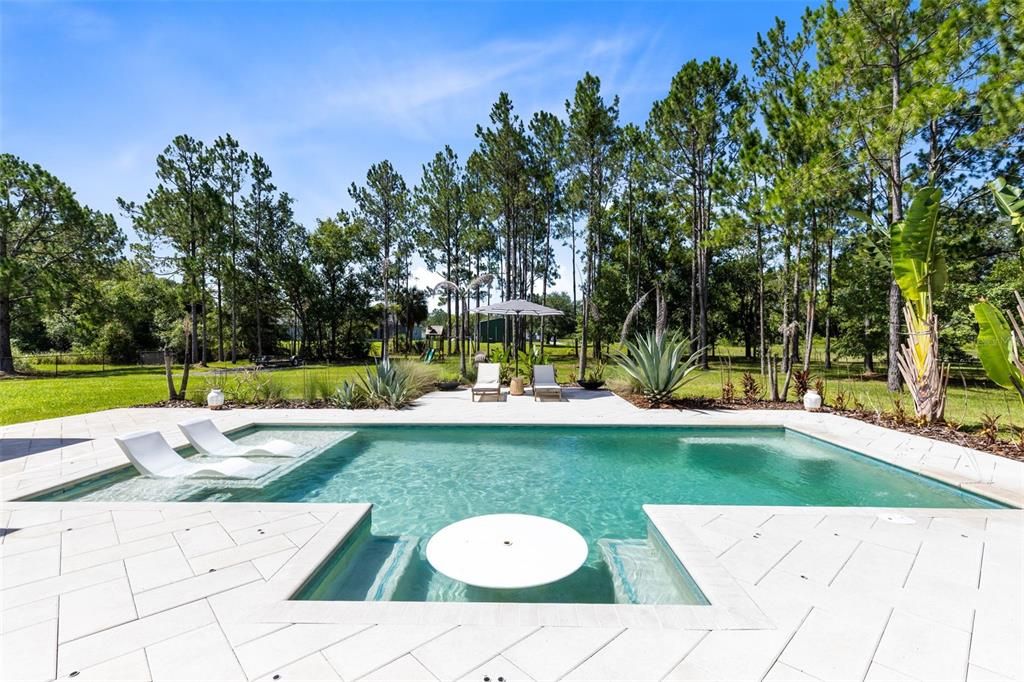 En Venta: $998,900 (4 camas, 3 baños, 3038 Pies cuadrados)