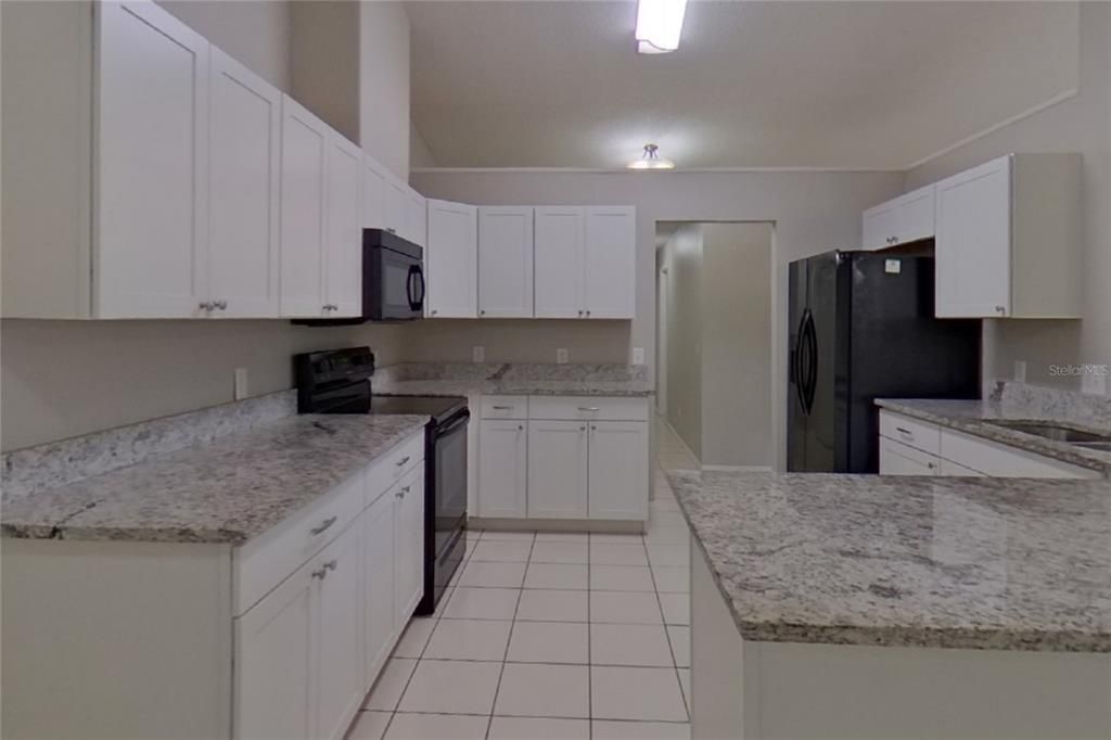 В аренду: $2,499 (3 спален, 2 ванн, 1620 Квадратных фут)