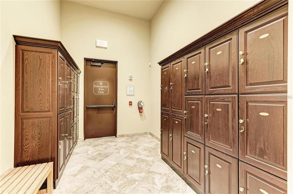 Под контрактом: $295,000 (3 спален, 2 ванн, 1889 Квадратных фут)