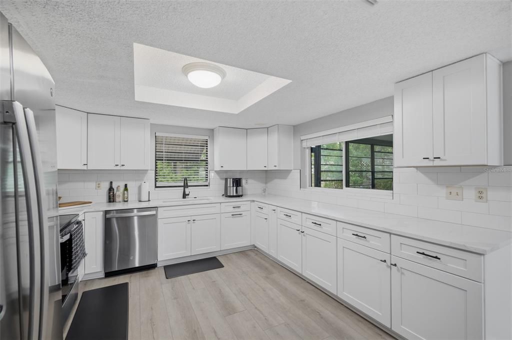 For Rent: $1,900 (2 beds, 2 baths, 1320 Square Feet)
