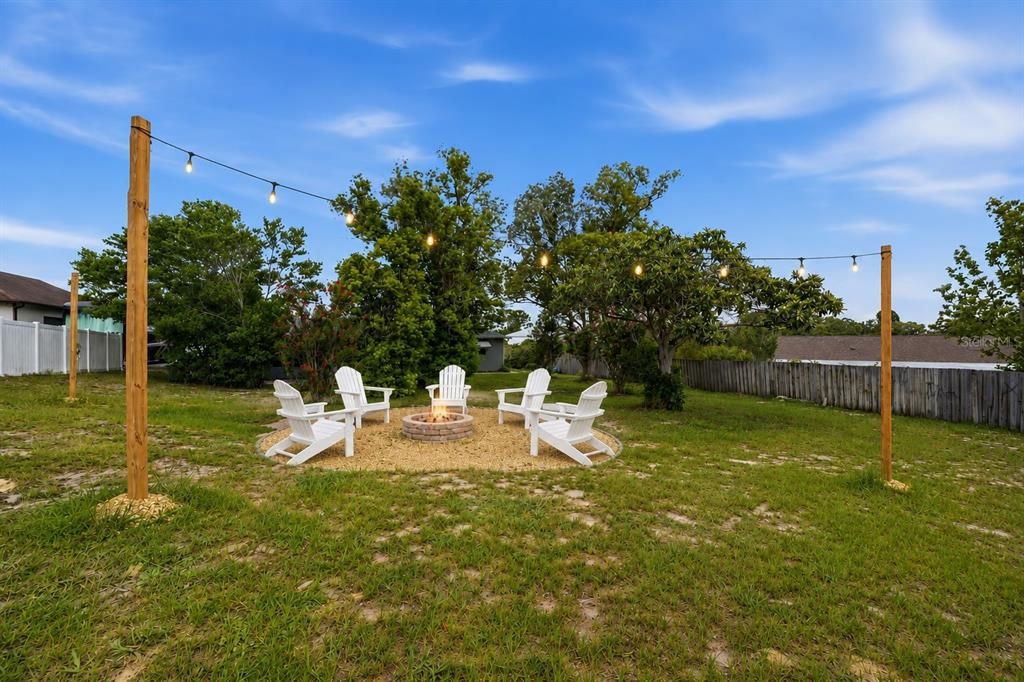For Rent: $1,900 (2 beds, 2 baths, 1320 Square Feet)