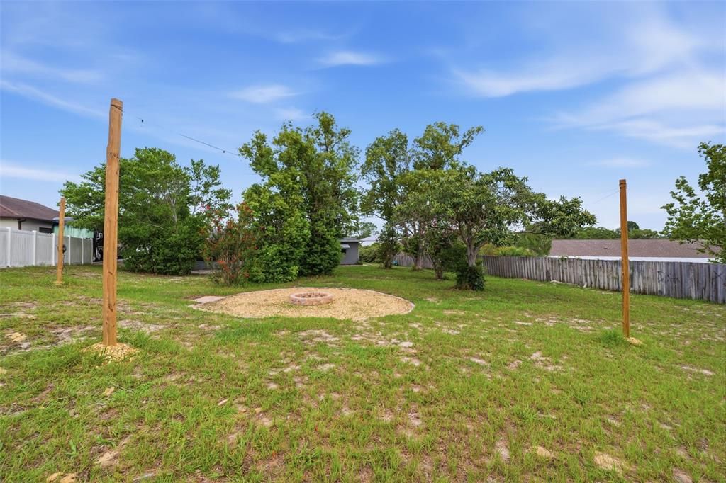 For Rent: $1,900 (2 beds, 2 baths, 1320 Square Feet)