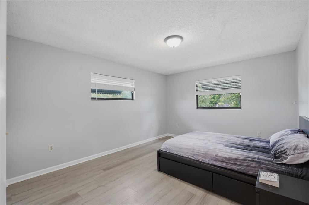 For Rent: $1,900 (2 beds, 2 baths, 1320 Square Feet)