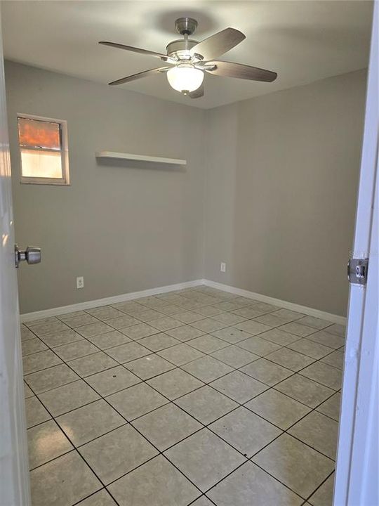 В аренду: $1,200 (1 спален, 1 ванн, 400 Квадратных фут)