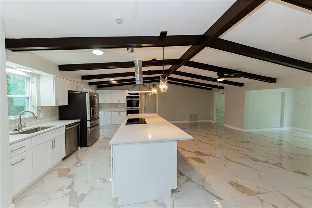 En Venta: $515,000 (3 camas, 2 baños, 1760 Pies cuadrados)