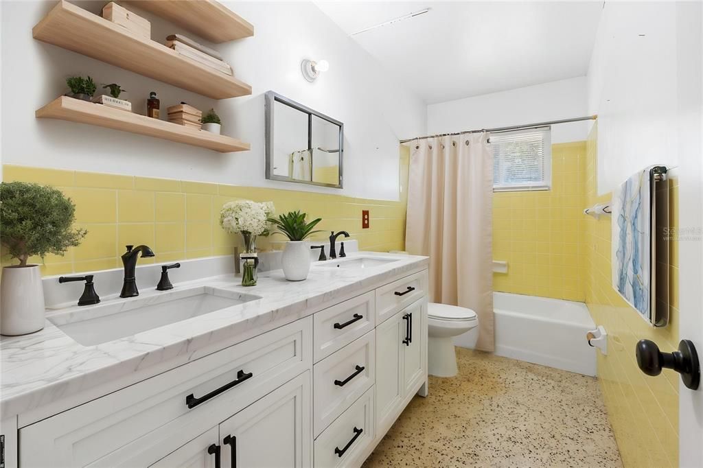En Venta: $224,700 (3 camas, 2 baños, 1536 Pies cuadrados)