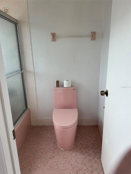 For Rent: $1,700 (2 beds, 2 baths, 1504 Square Feet)