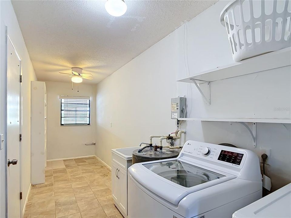 En Venta: $259,000 (2 camas, 2 baños, 1222 Pies cuadrados)