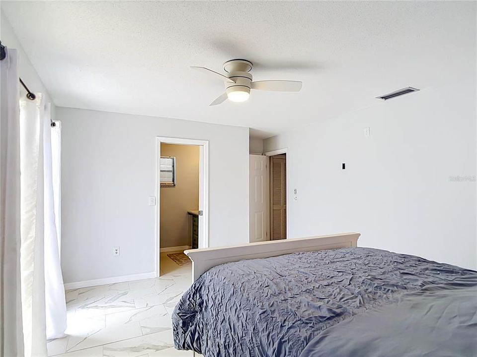 En Venta: $259,000 (2 camas, 2 baños, 1222 Pies cuadrados)